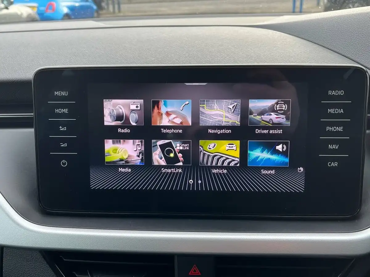 2021-skoda-kamiq-10-tsi-se-l-109ps-dsg-big-25
