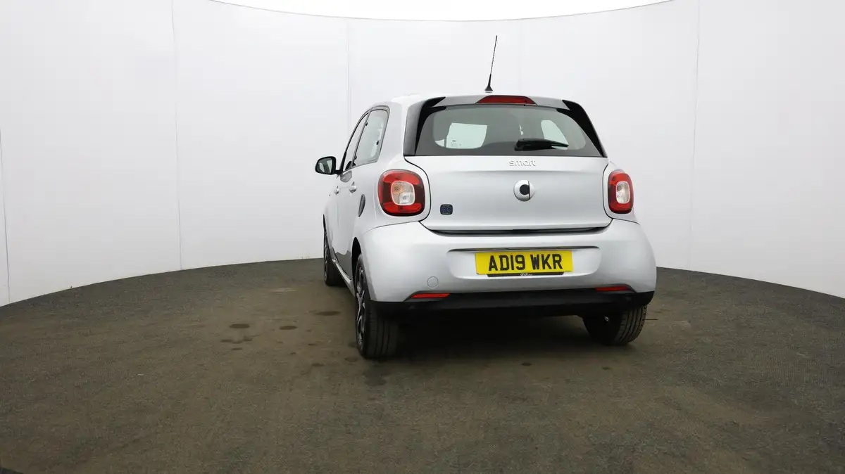 2019-smart-forfour-eq-prime-premium-big-56