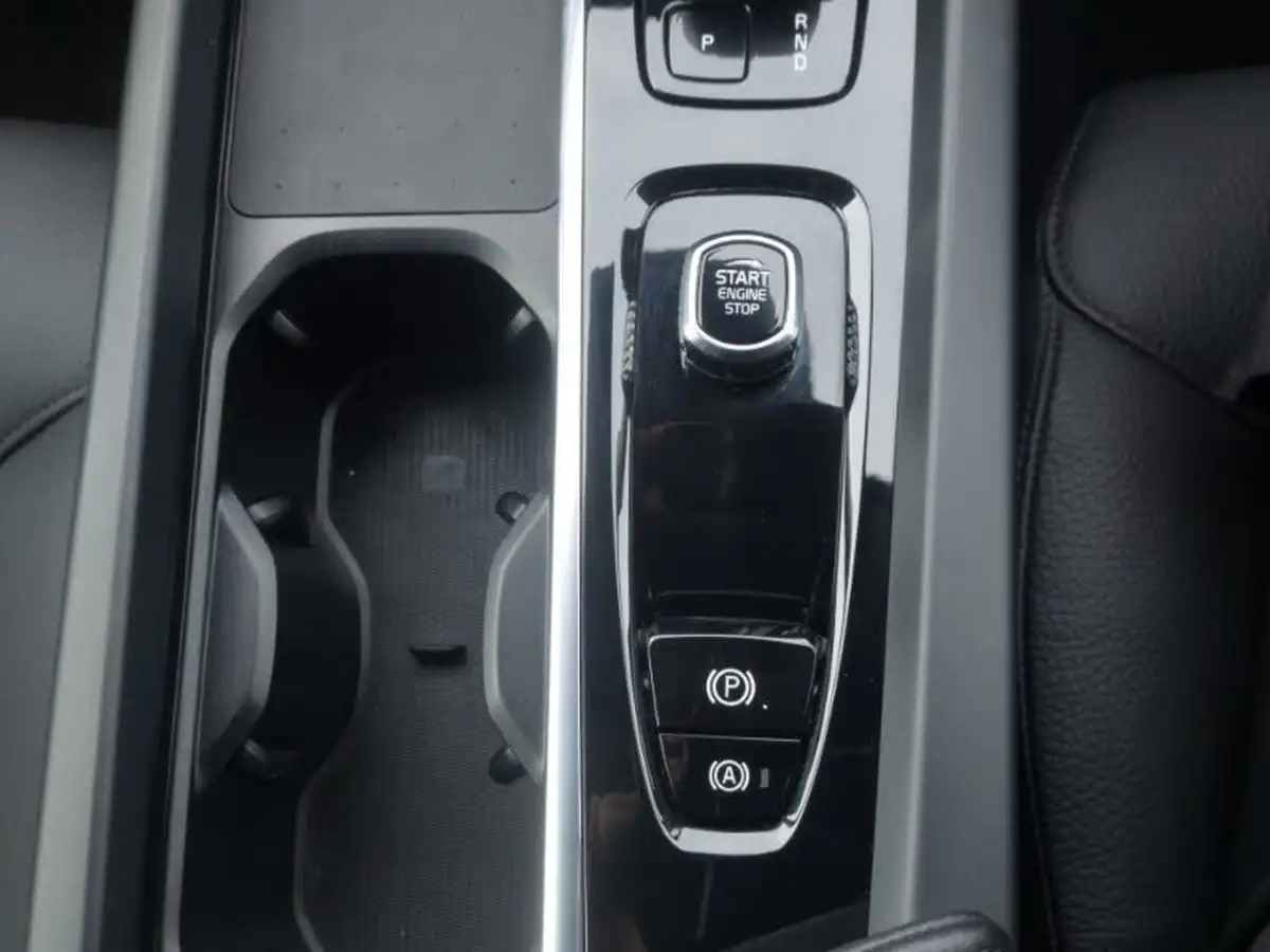 2024-volvo-xc60-20-b5-core-big-17