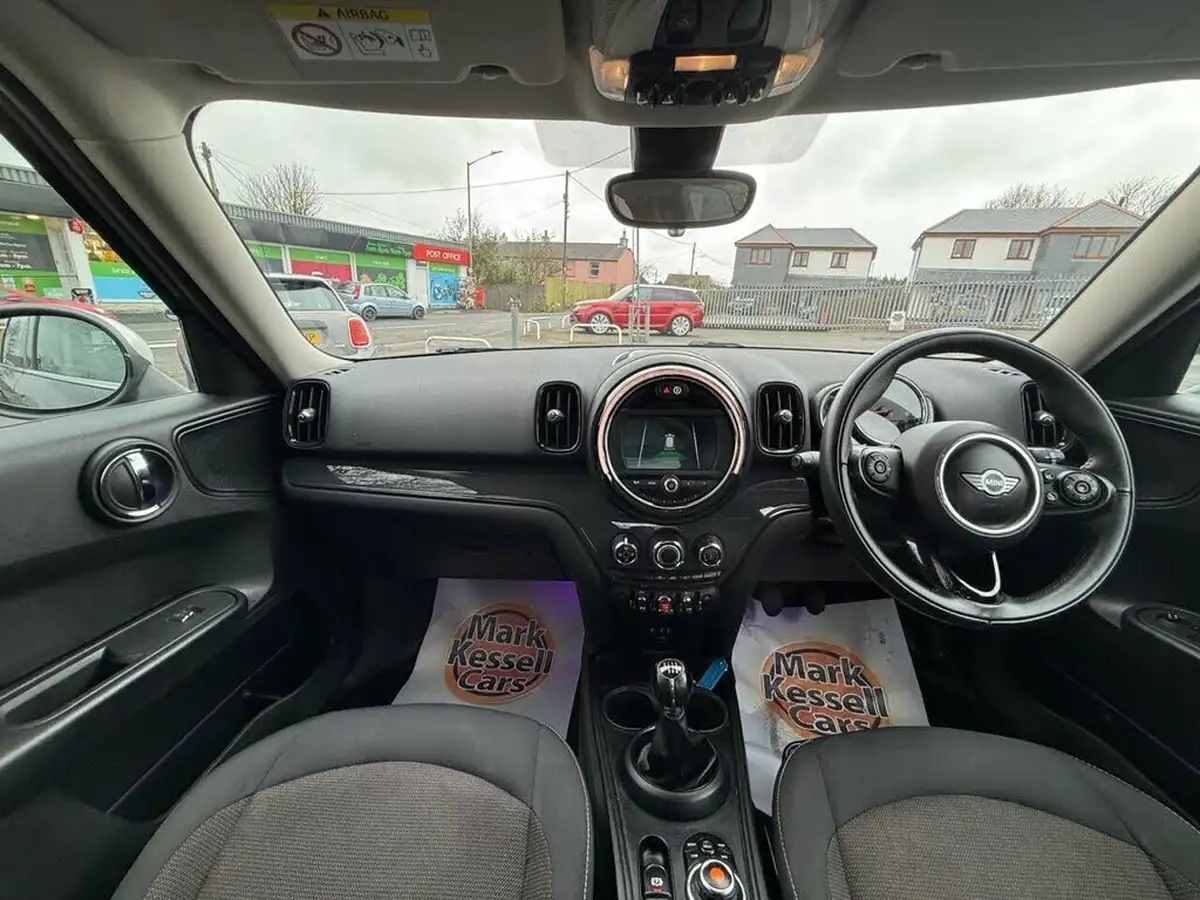 2017-mini-countryman-15-cooper-ss-big-11