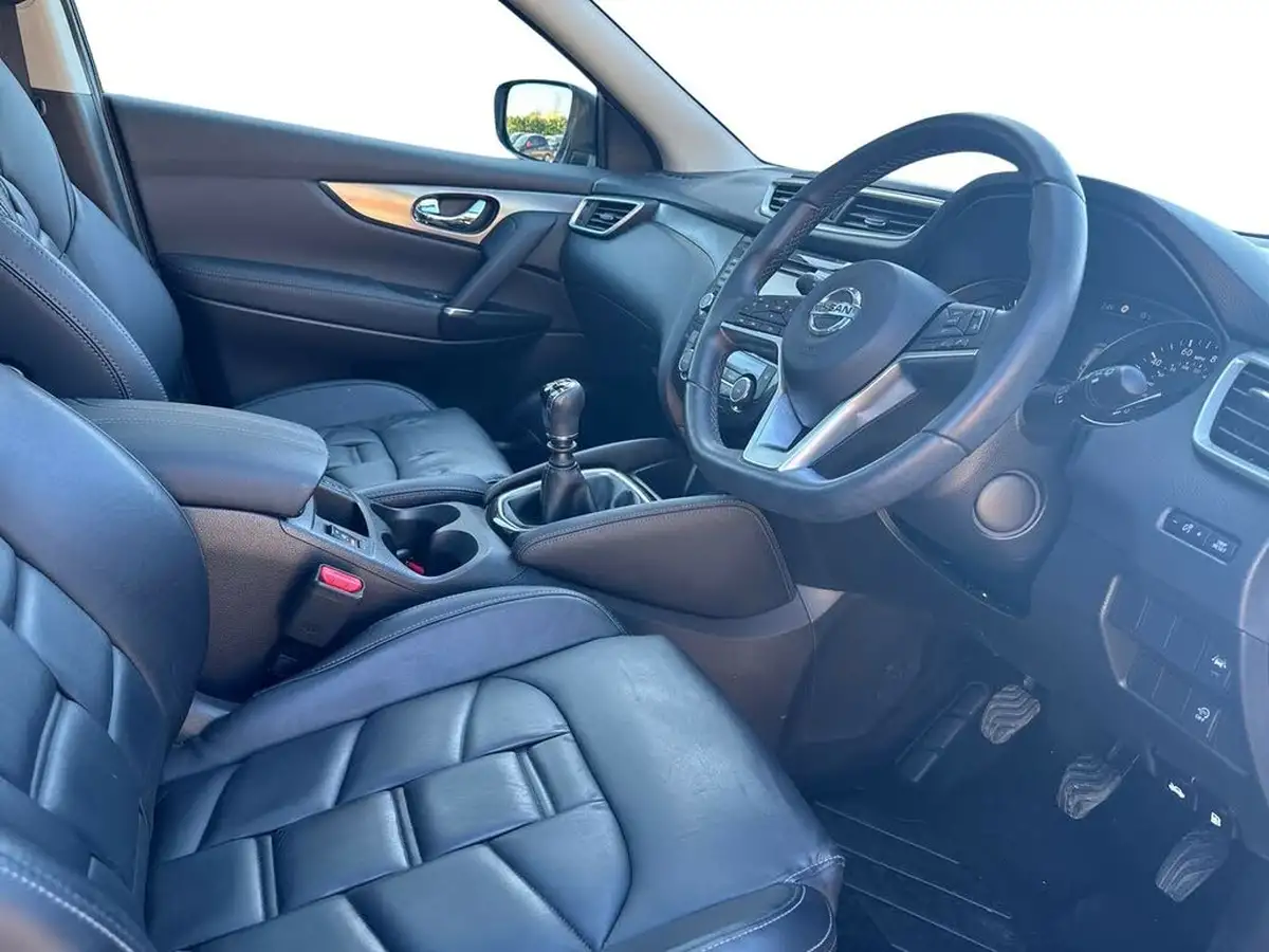 2021-nissan-qashqai-13-dig-t-n-motion-140ps-big-14