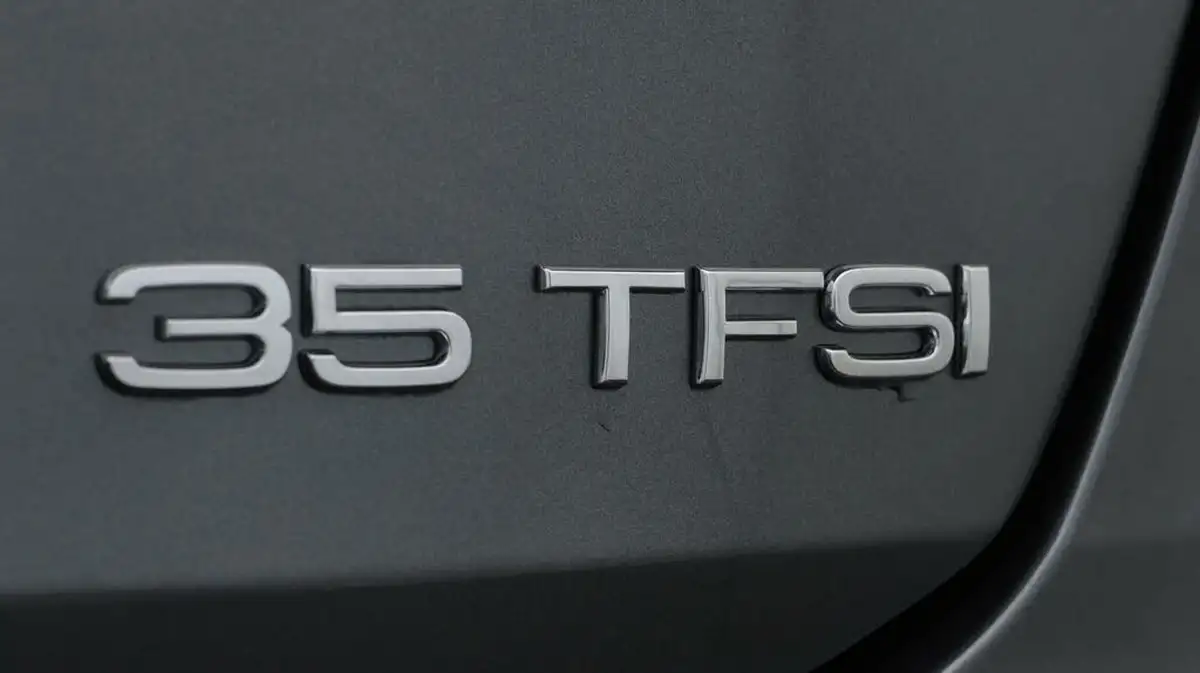 2022-audi-a3-15-35-tfsi-s-line-sportback-5d-big-22