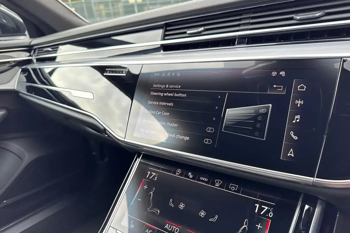 2022-audi-a8-30-50-tdi-black-edition-big-49