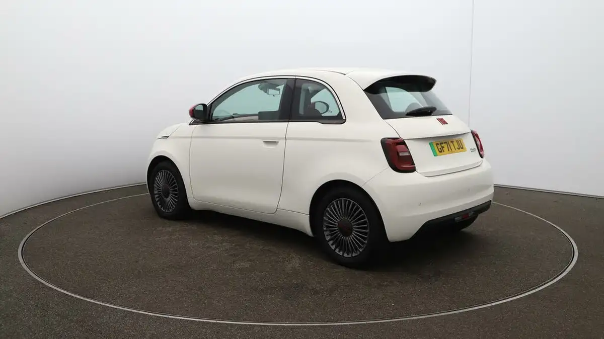 2021-fiat-500-e-red-117bhp-big-5