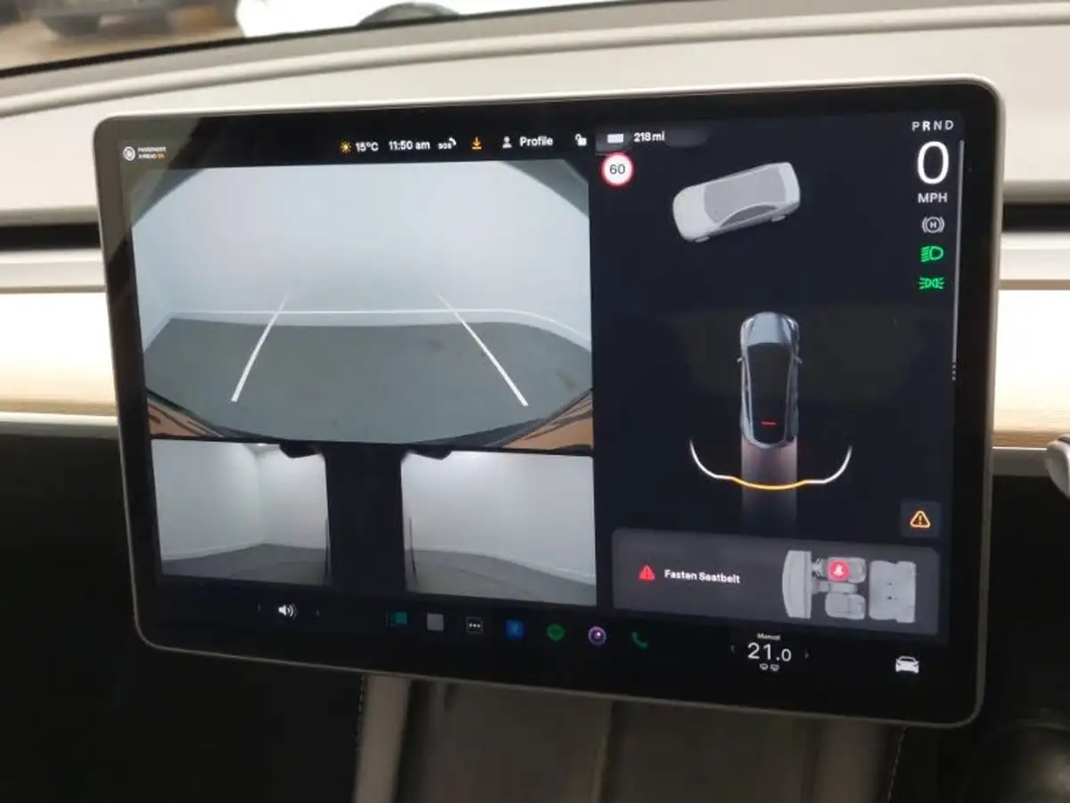 2022-tesla-model-y-e-long-range-big-14