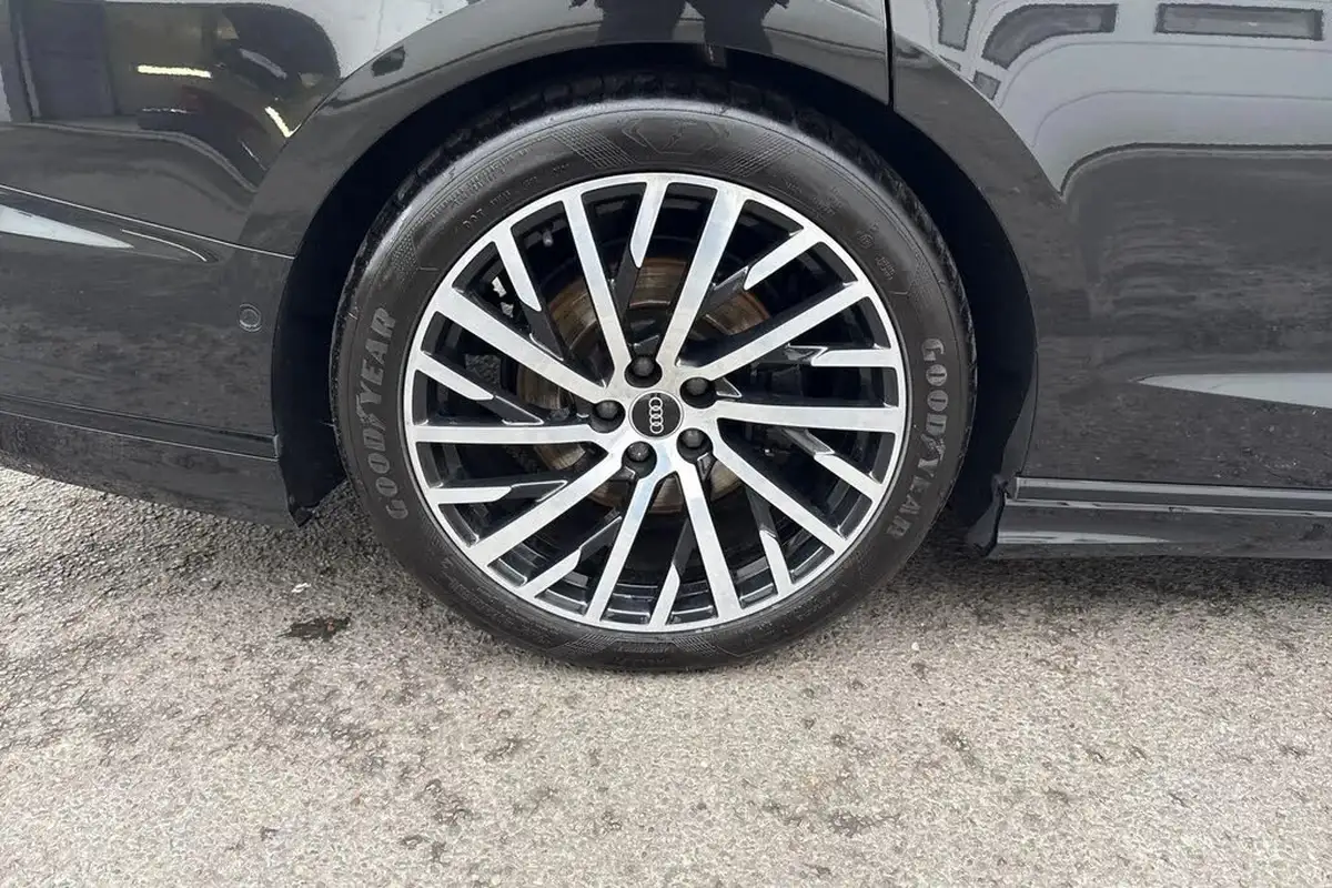 2022-audi-a8-30-50-tdi-black-edition-big-21