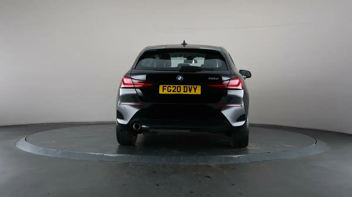 2020-bmw-1-series-15td-116d-sport-big-63