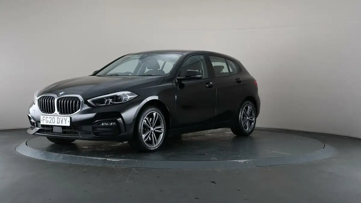 2020-bmw-1-series-15td-116d-sport-big-35