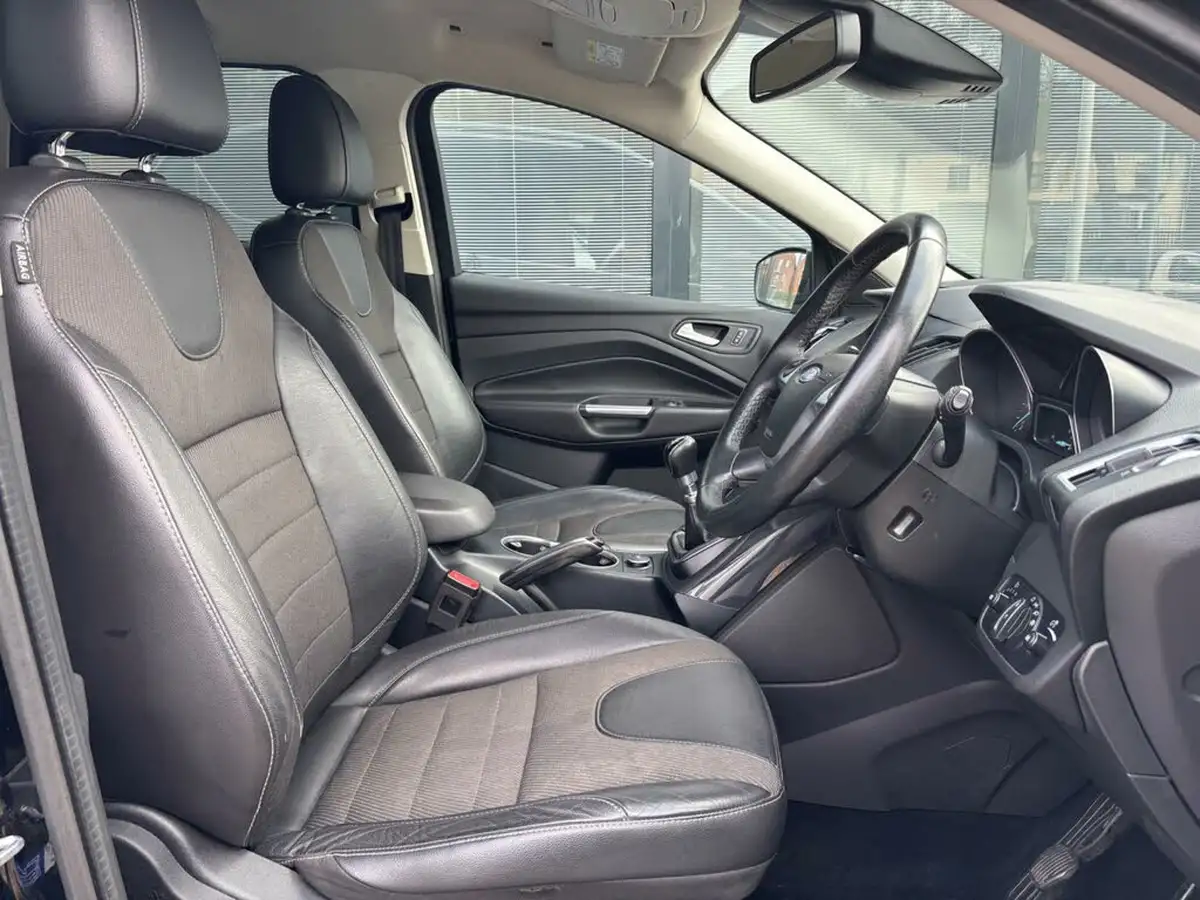 2016-ford-kuga-20tdci-titanium-180ps-awd-big-17