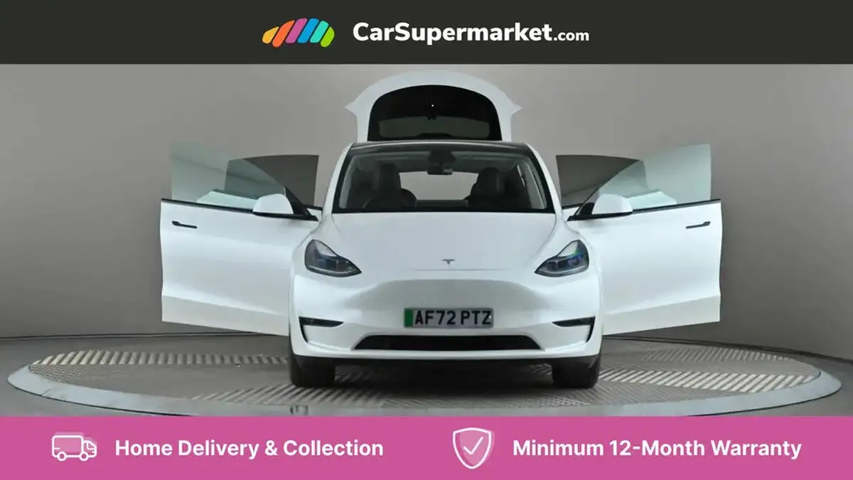 2022-tesla-model-y-e-long-range-big-7