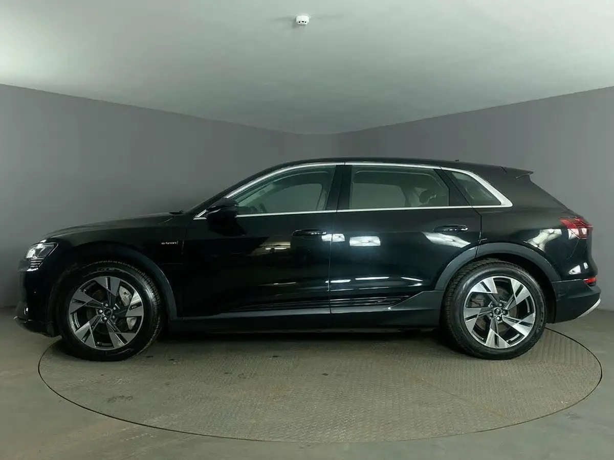 2021-audi-e-tron-50e-sport-station-wagon-big-4