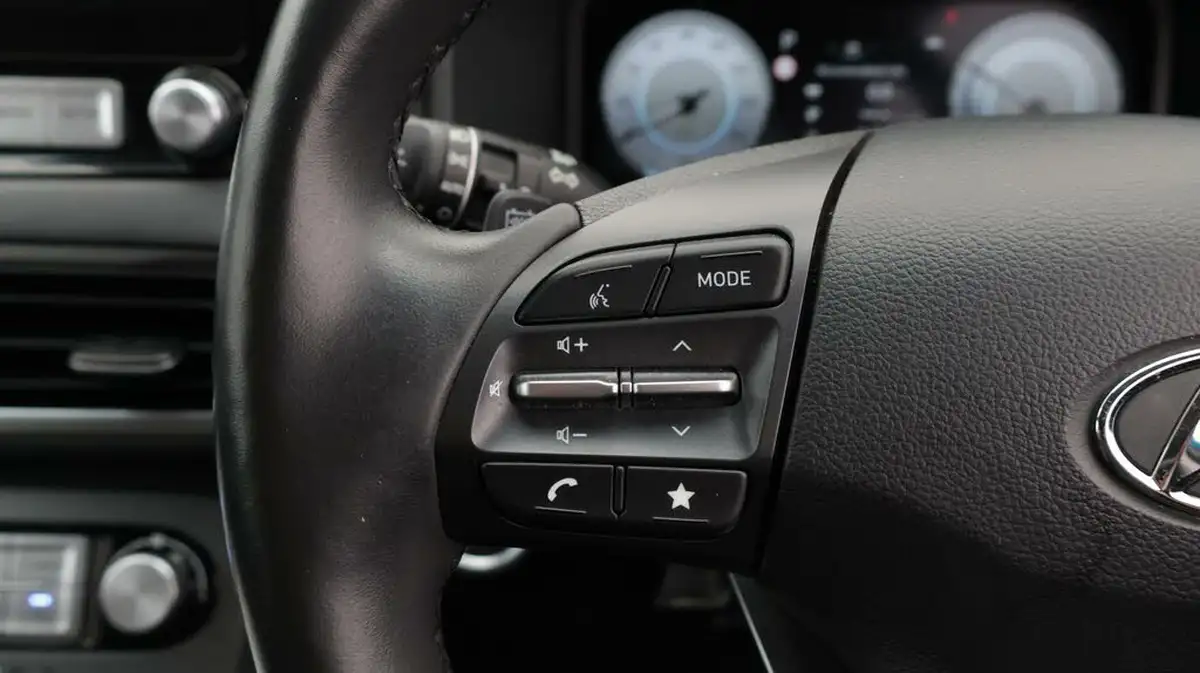 2021-hyundai-kona-e-premium-204ps-64kwh-7kw-obc-big-23
