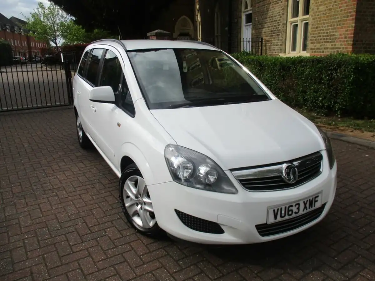 2013-vauxhall-zafira-16-exclusiv-big-2