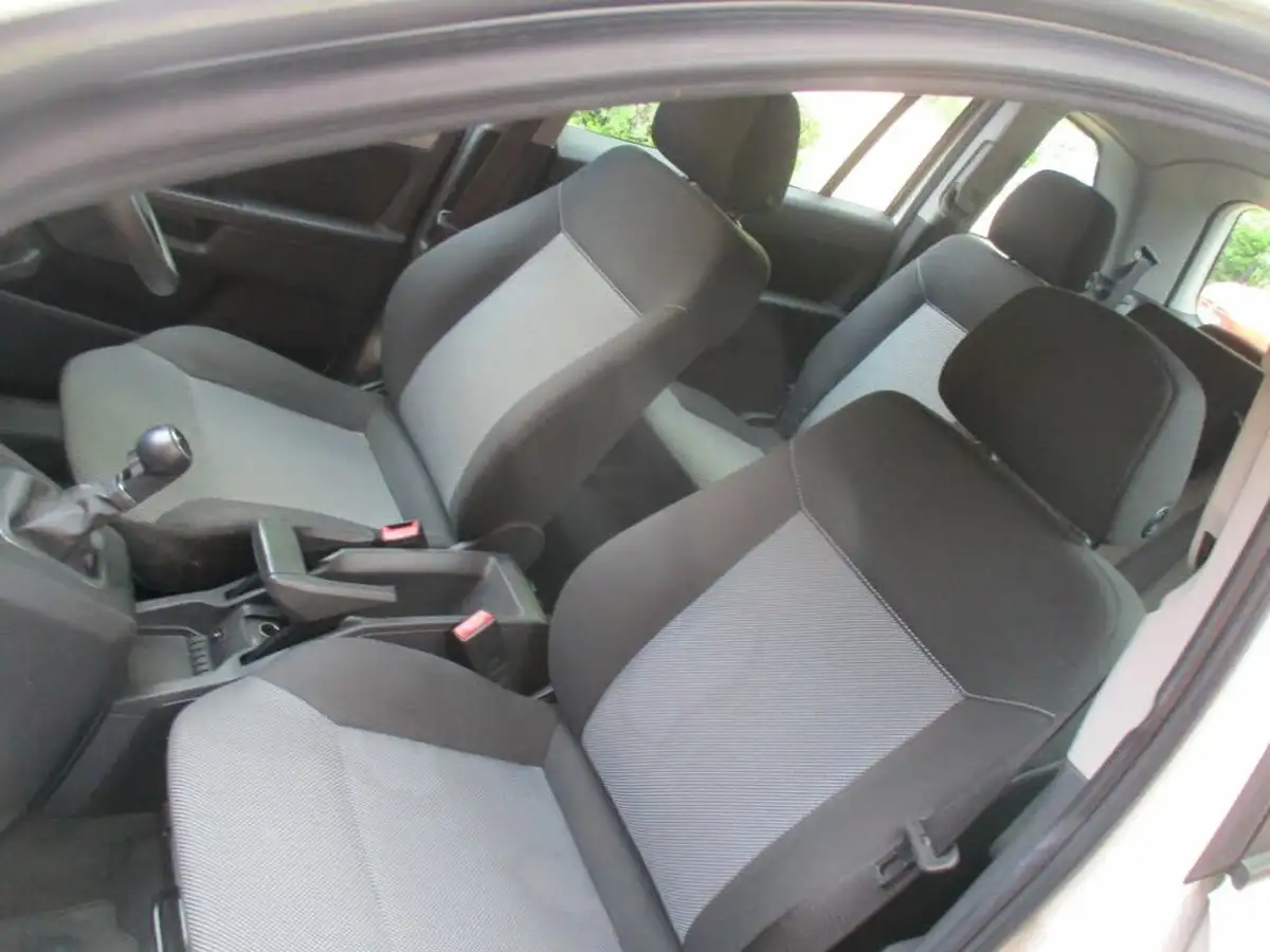 2013-vauxhall-zafira-16-exclusiv-big-30