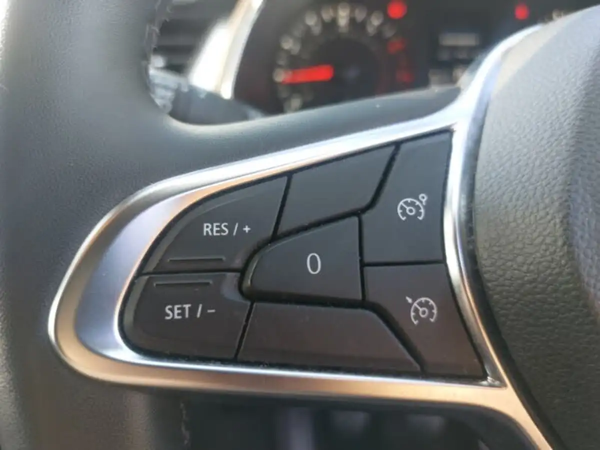 2021-renault-captur-10-tce-iconic-90ps-big-13