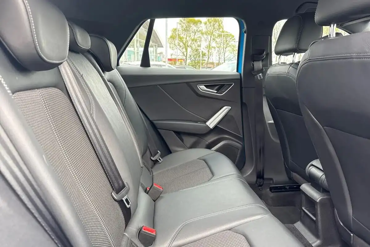 2022-audi-q2-15-35-tfsi-s-line-tronic-big-35
