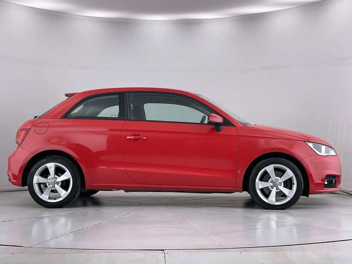 2017-audi-a1-16tdi-sport-hatchback-3d-s-tronic-big-9