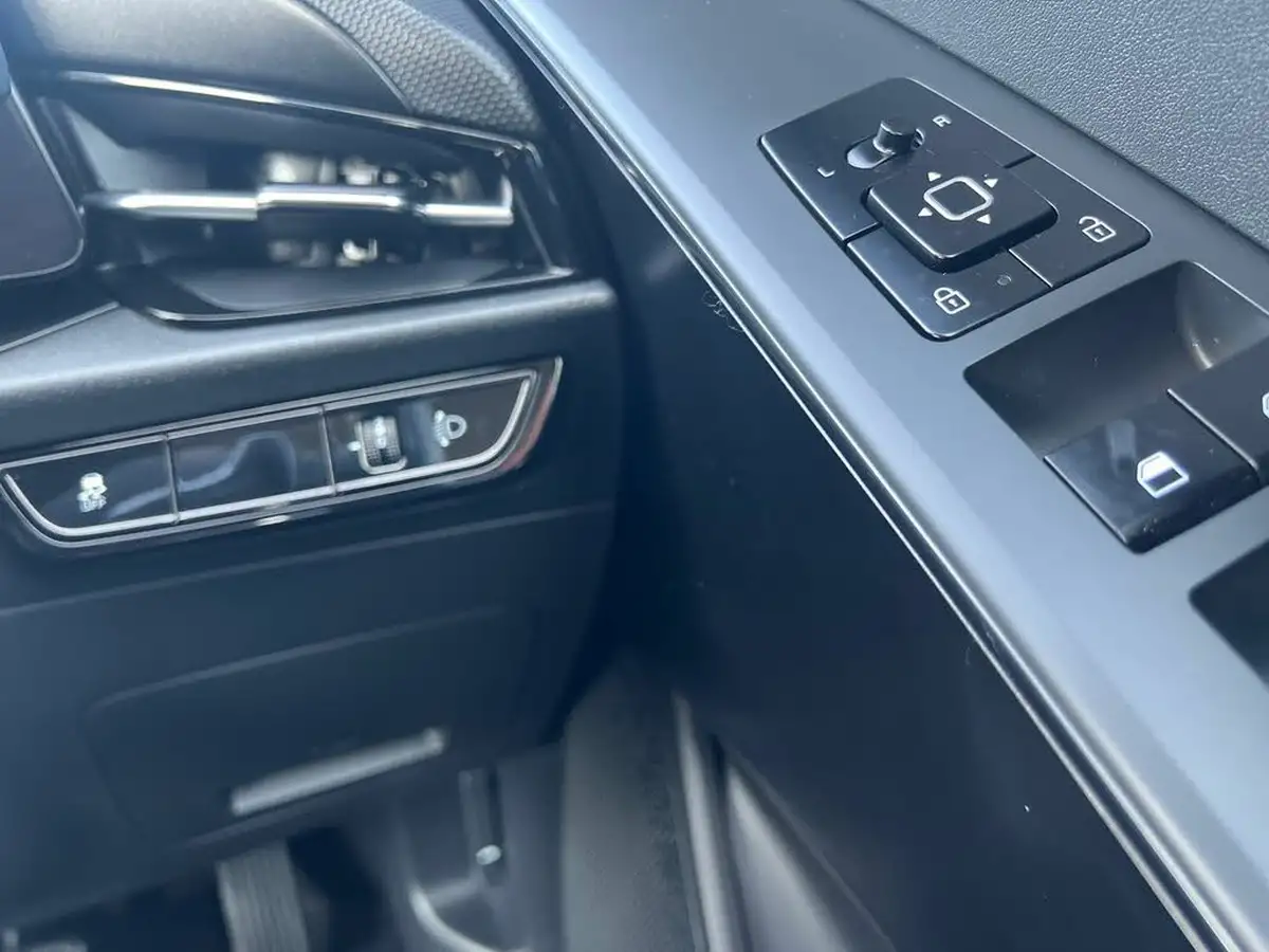 2024-kia-niro-ev-e-2-big-20