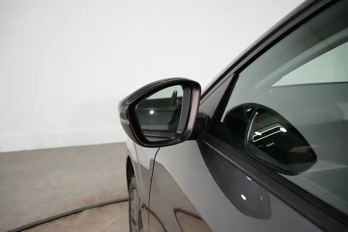 2022-peugeot-208-15-bluehdi-active-premium-big-13