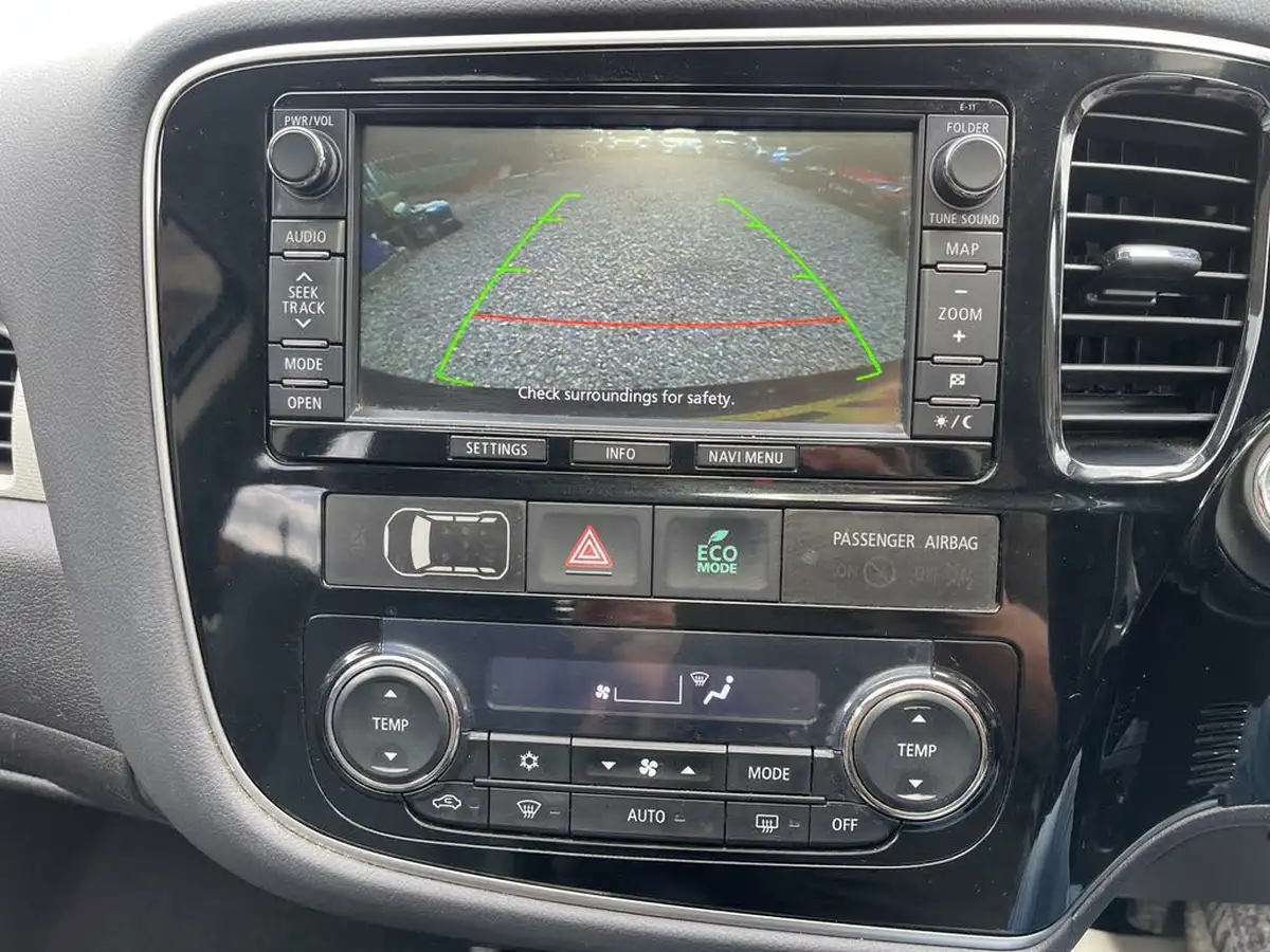 2014-mitsubishi-outlander-20-gx4h-big-37