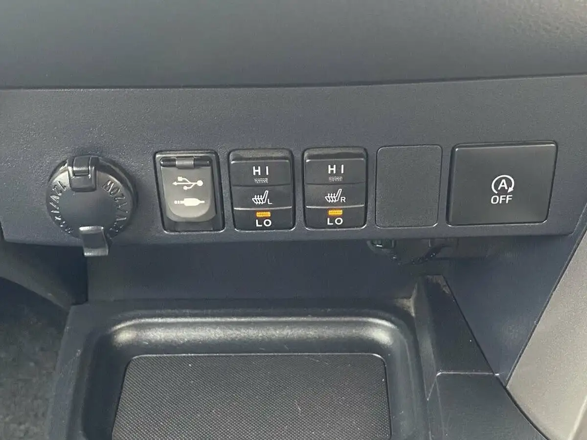 2017-toyota-rav4-20d-4d-excel-tss-navi-big-35