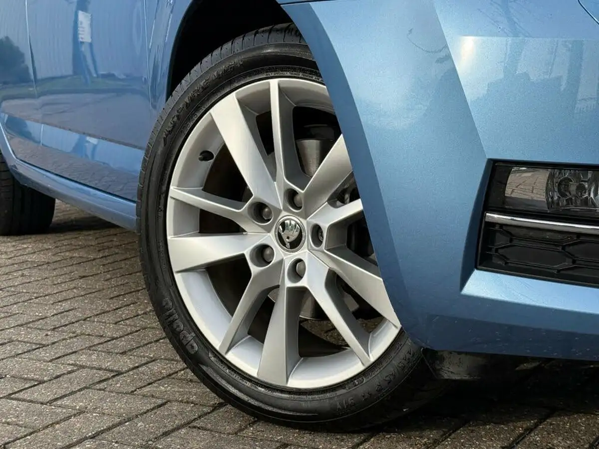 2019-skoda-octavia-15-tsi-se-l-hatchback-dsg-big-6