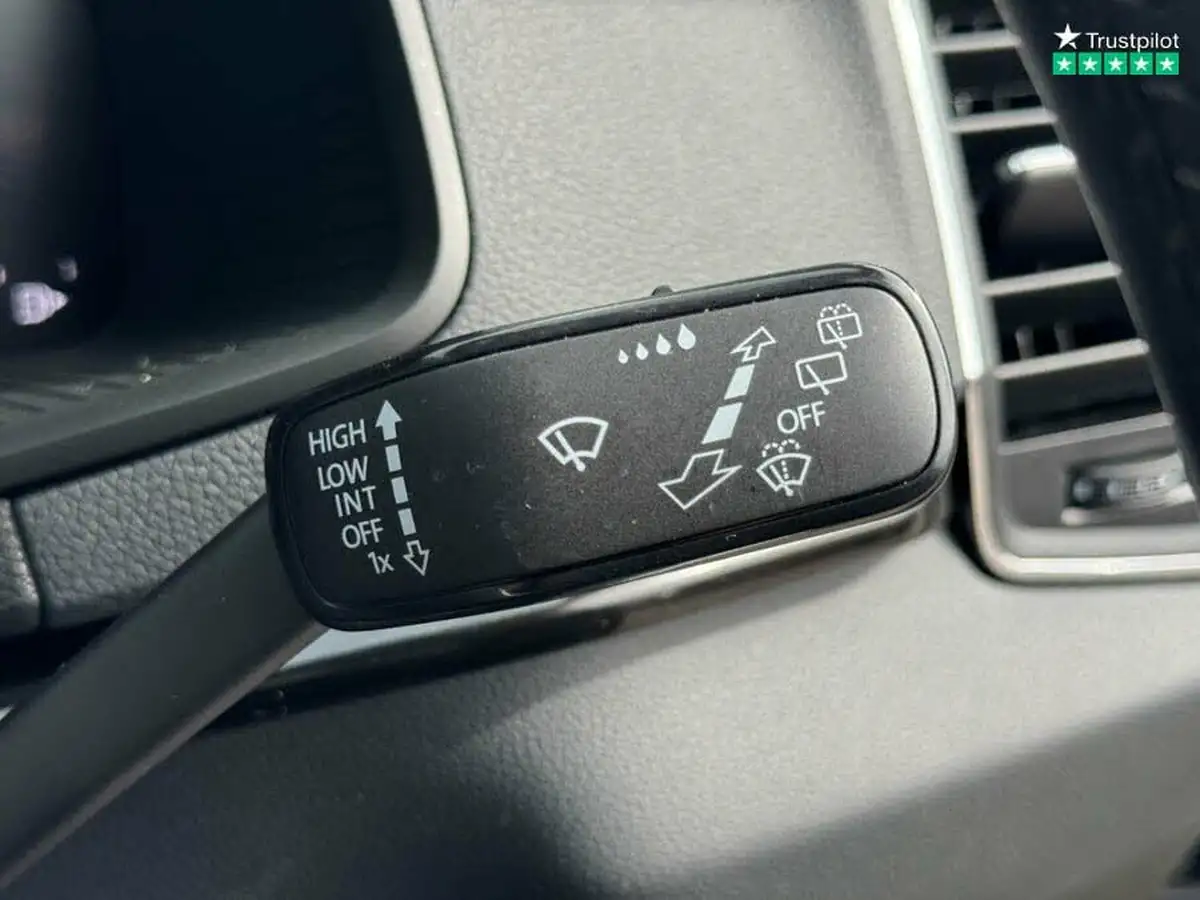 2022-skoda-karoq-10-tsi-se-l-big-12
