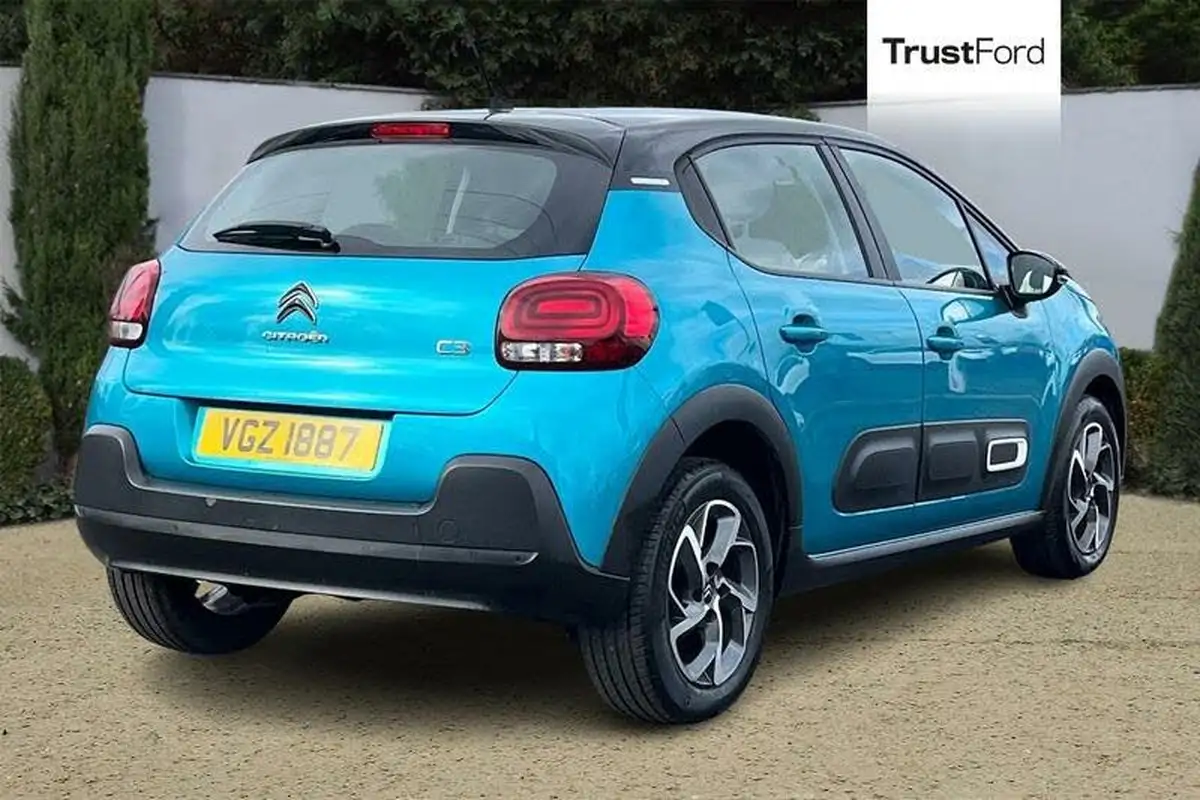 2021-citroen-c3-12-puretech-shine-83ps-big-3