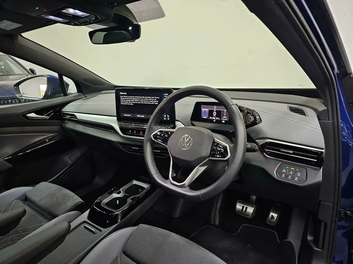 2023-volkswagen-id5-e-tech-204ps-performance-big-10