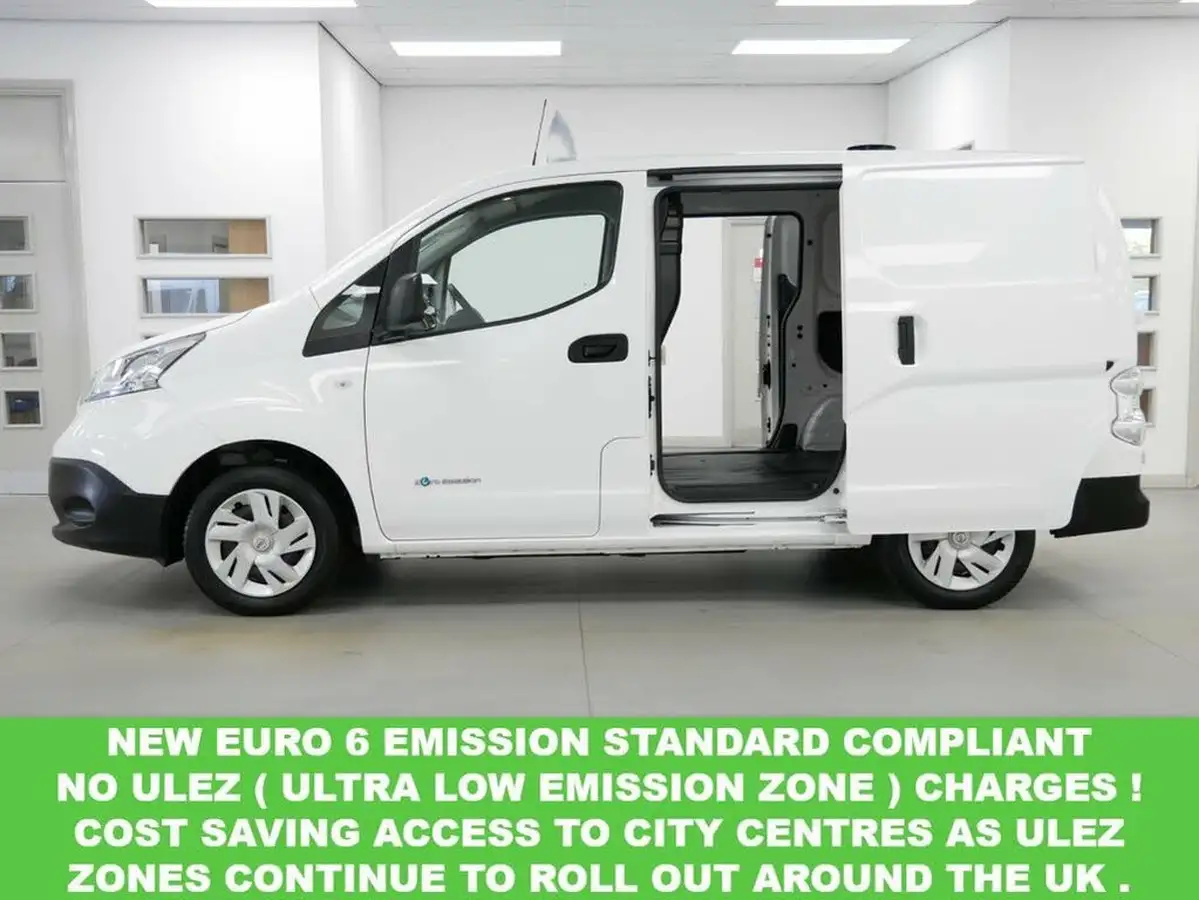 2021-nissan-env200-e-acenta-glaz-packcold-pckmesh-part-wallnav-big-14