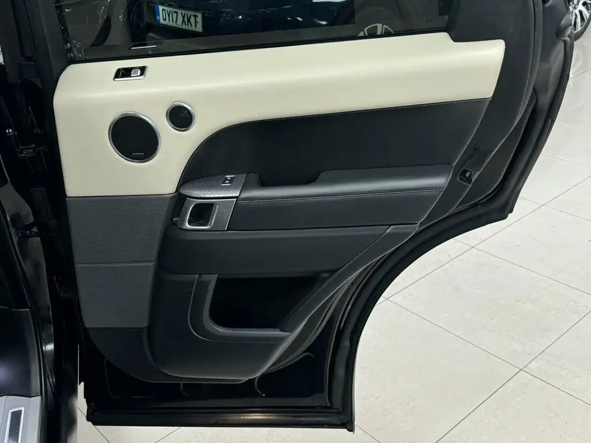 2019-land-rover-range-rover-sport-30-sdv6-hse-dynamic-big-35
