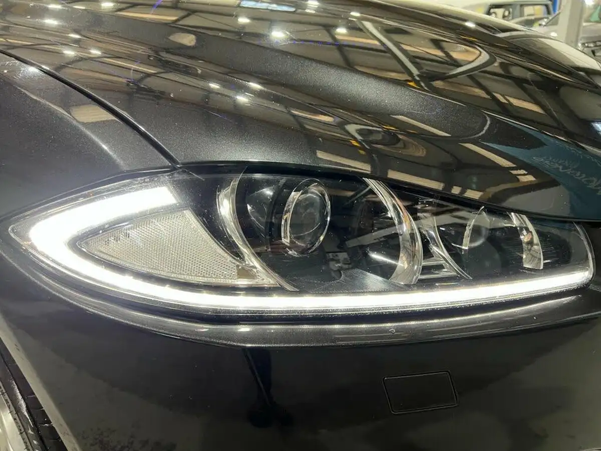 2013-jaguar-xf-22td-sport-200ps-ss-saloon-4d-auto-big-20