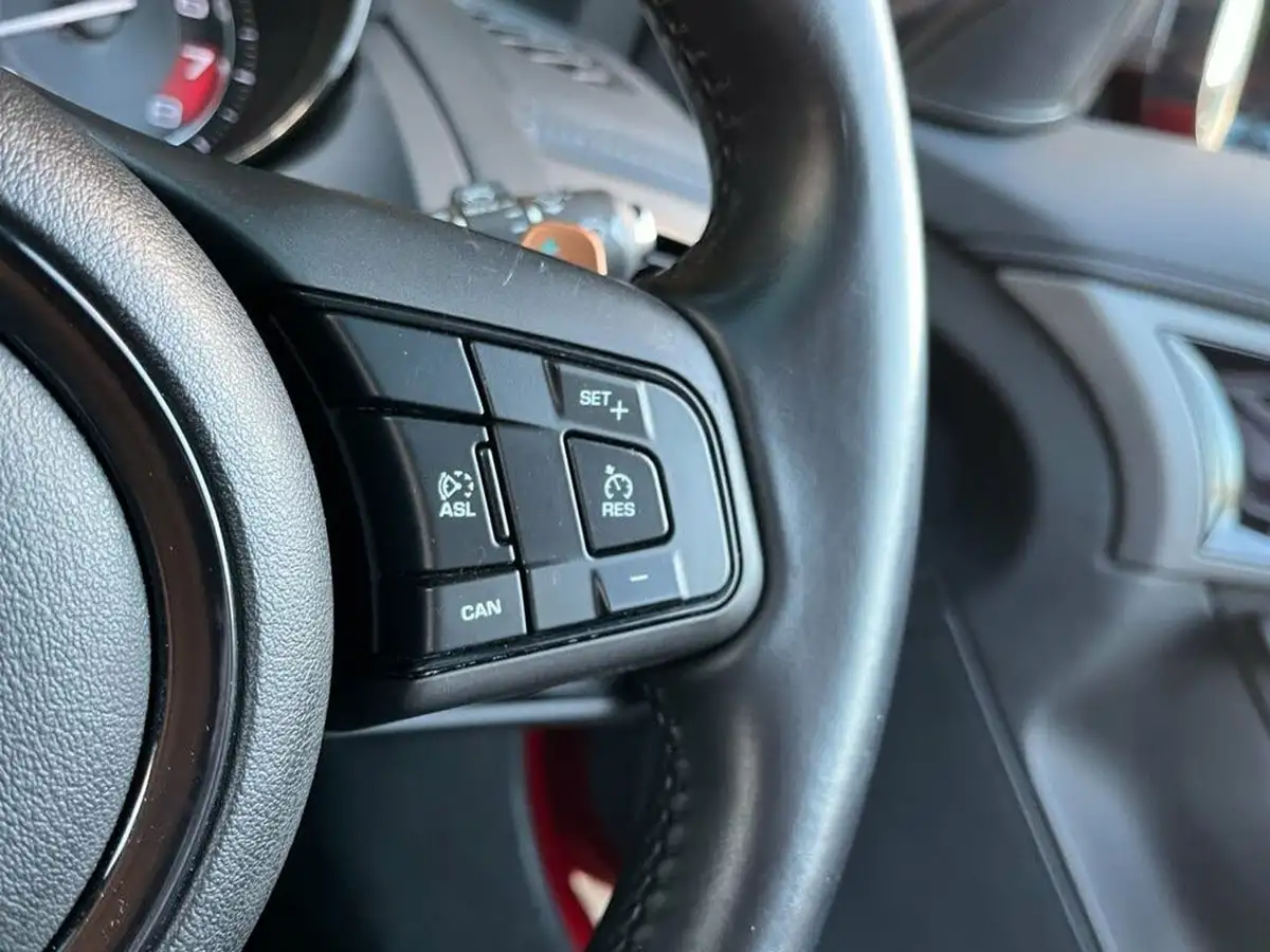 2014-jaguar-f-type-30-s-coupe-quickshift-big-38