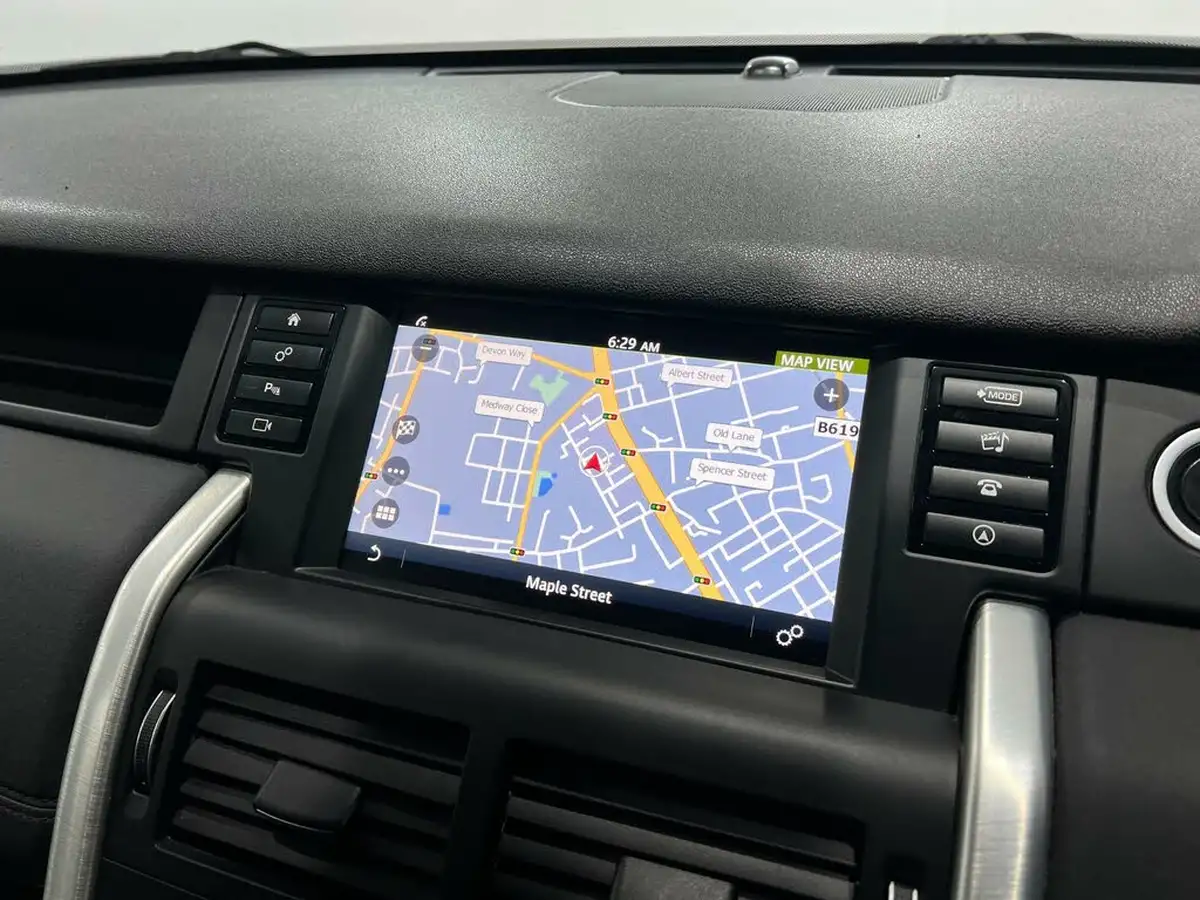 2017-land-rover-discovery-sport-20td4-se-tech-182ps-suv-auto-big-33