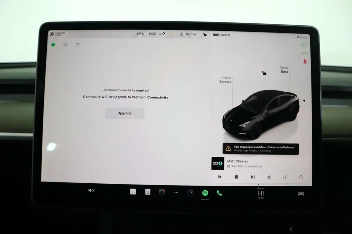 2023-tesla-model-y-e-performance-big-26