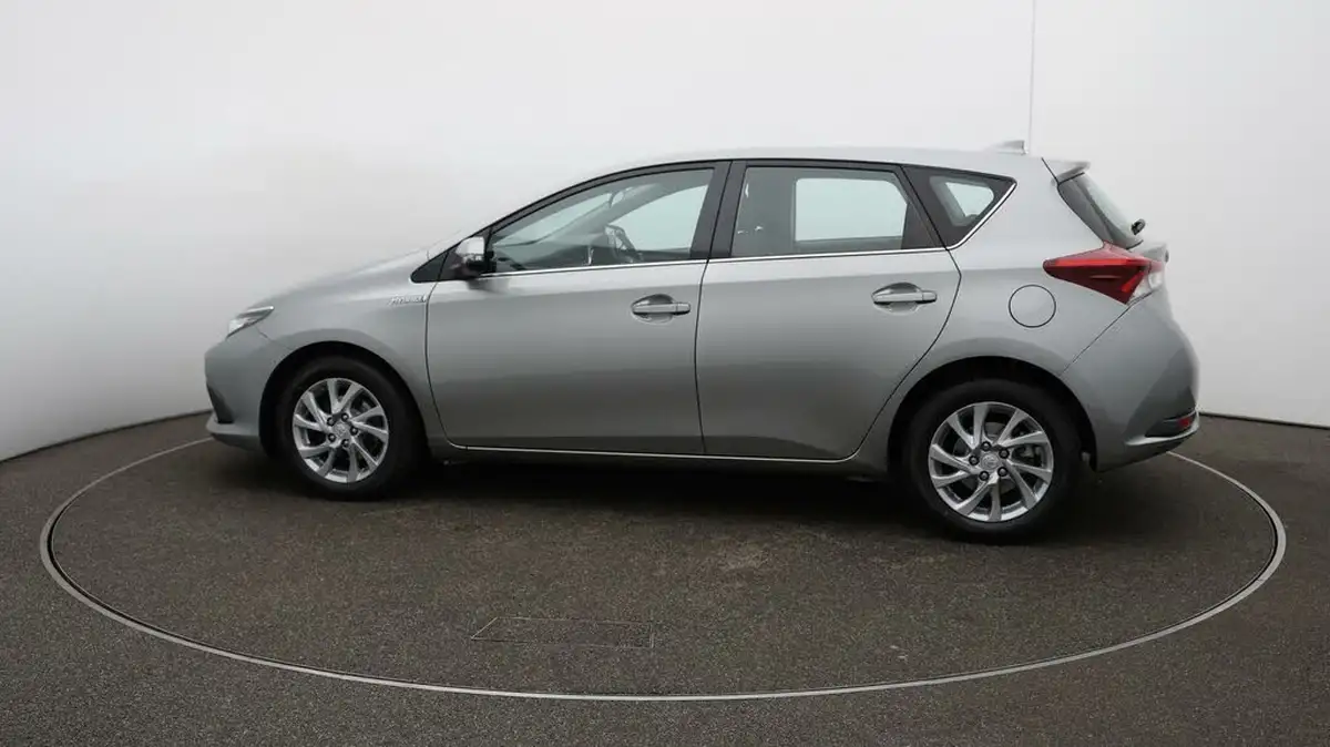 2018-toyota-auris-18-vvt-i-hsd-icon-tech-hatchback-big-49