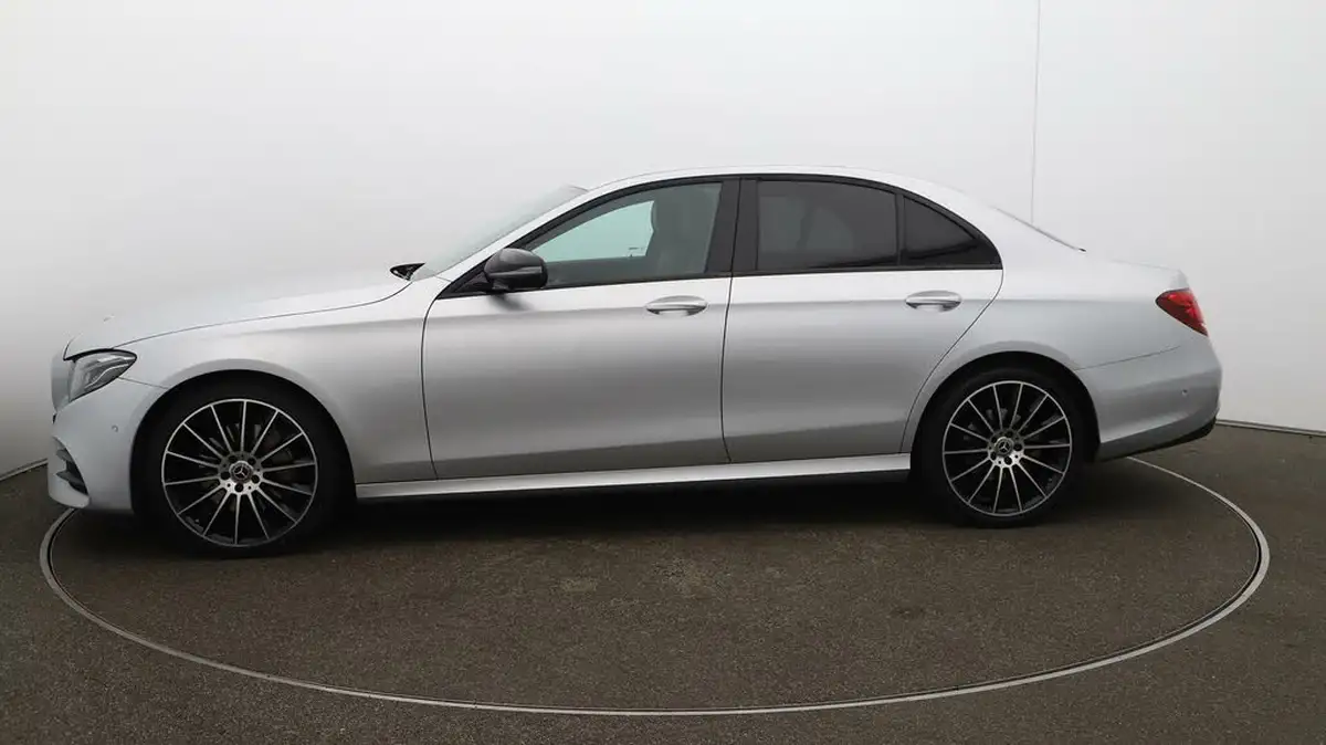 2019-mercedes-benz-e-class-20d-e220d-amg-line-night-edition-premium-saloon-4d-big-56