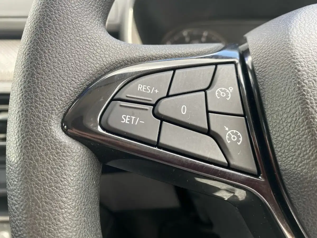 2022-dacia-sandero-10-sce-essential-big-15
