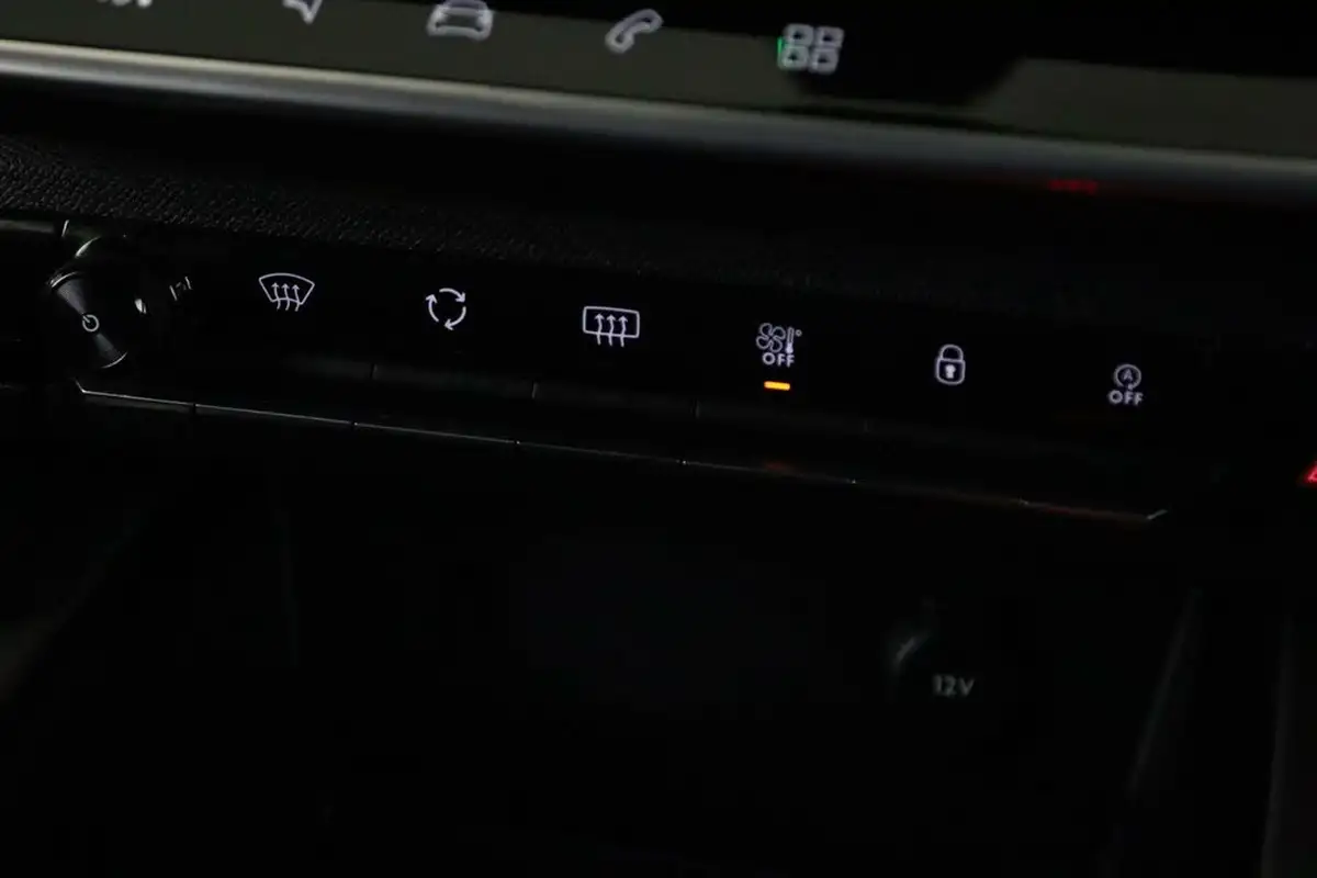 2019-citroen-c5-aircross-12-puretech-flair-big-22