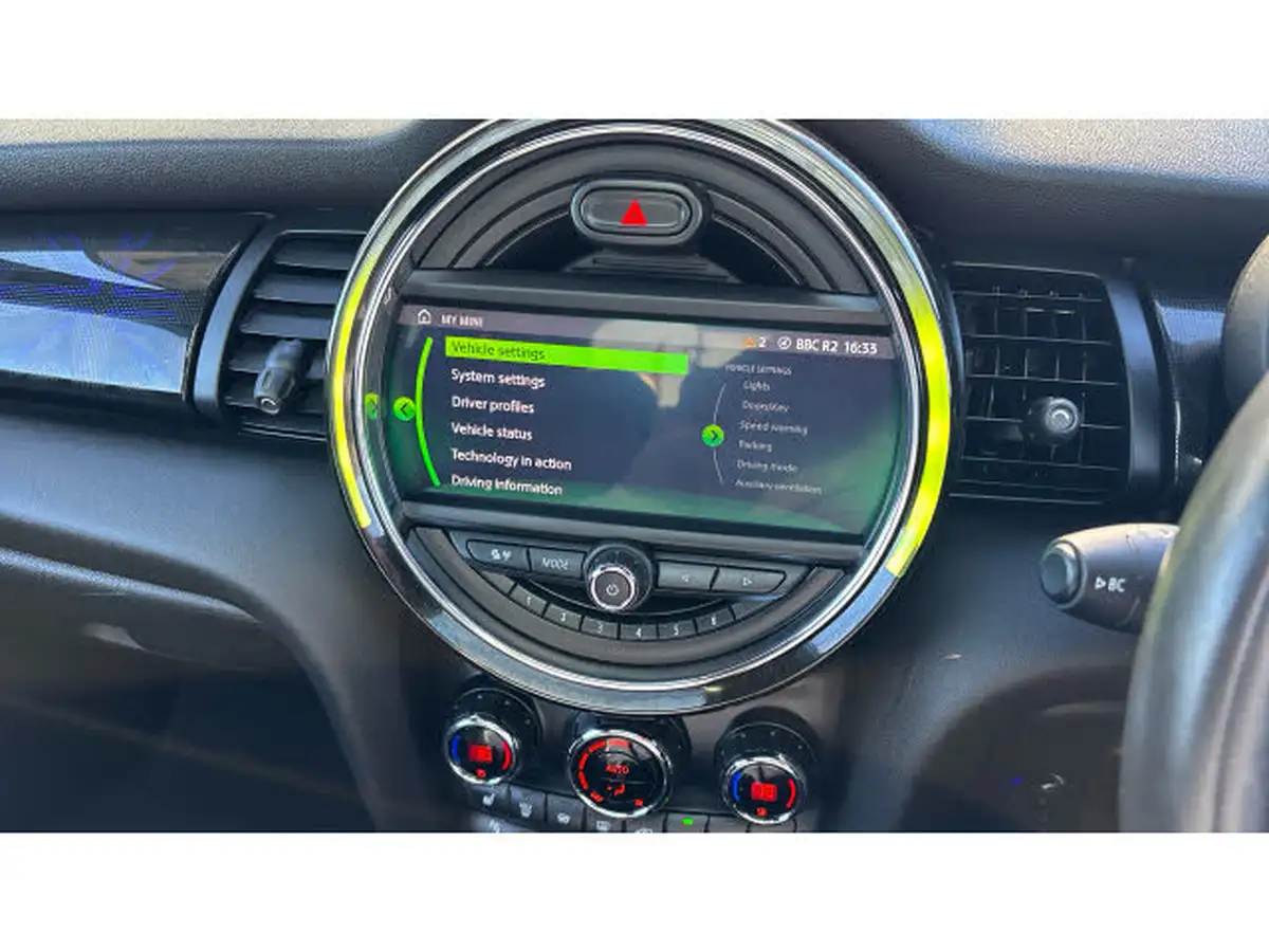2020-mini-cooper-15-cooper-exclusive-hatchback-5d-big-35