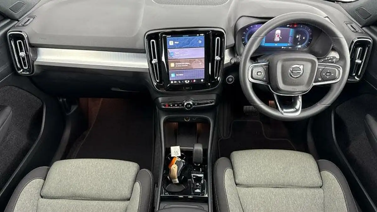 2024-volvo-xc40-20-b4-plus-big-7