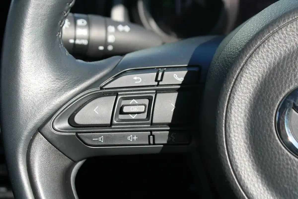 2022-toyota-yaris-15-vvt-i-design-big-24