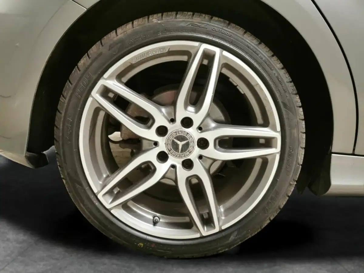 2017-mercedes-benz-a-class-15d-a180d-amg-line-ss-big-31