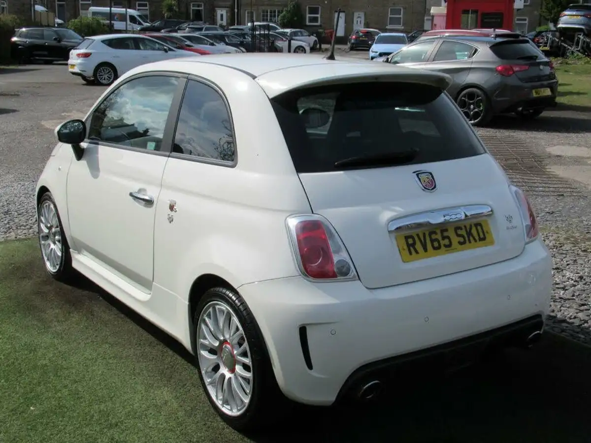 2015-abarth-500-14-tjet-595-turismo-160bhp-big-22