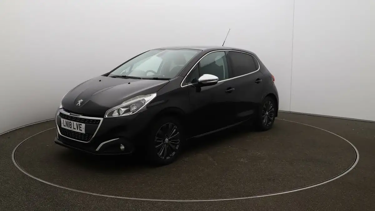 2017-peugeot-208-12-puretech-allure-110bhp-ss-5d-eat6-big-60