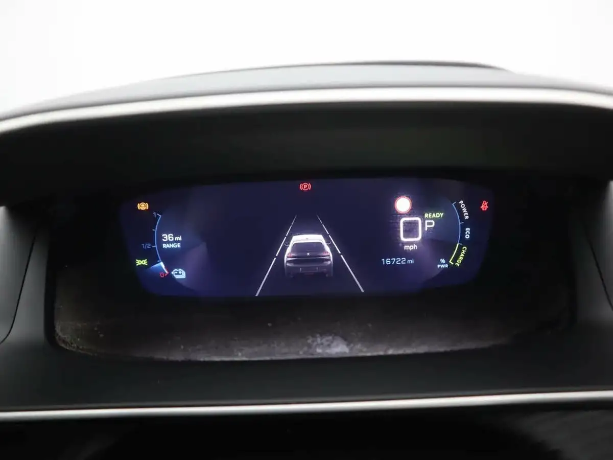 2022-peugeot-208-e-allure-premium-big-10