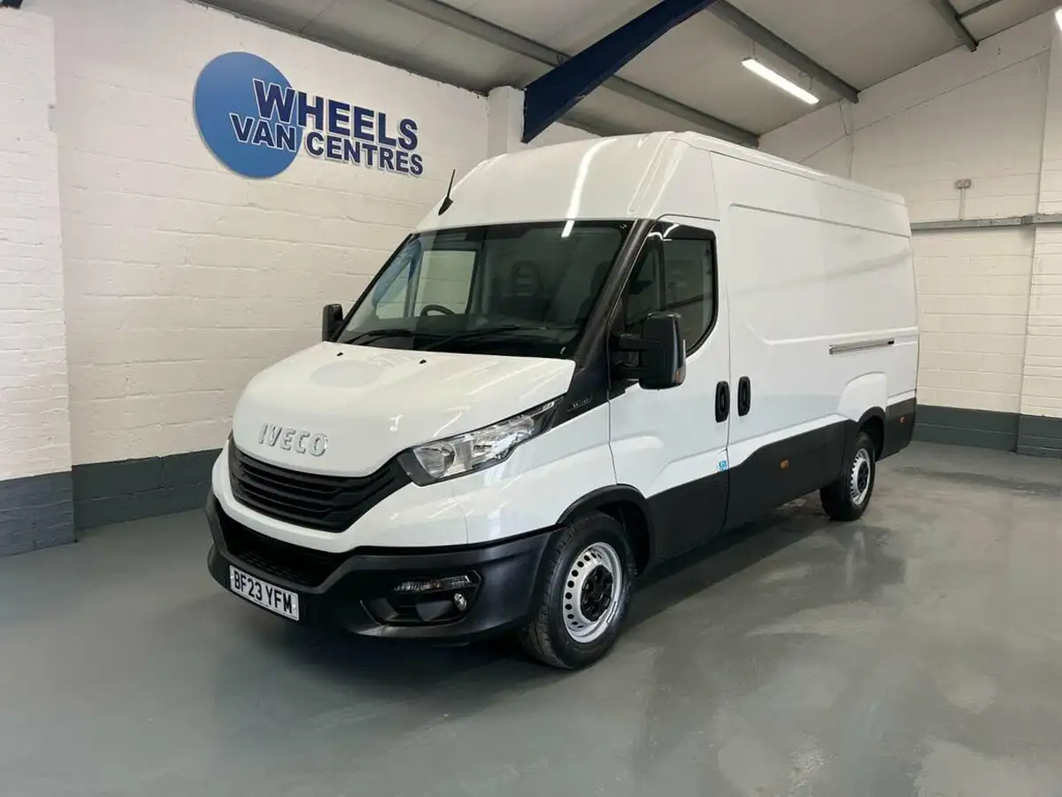 2023-iveco-daily-s-class-23td-35s14v-business-3520mm-h2-136pseu6dt-big-0
