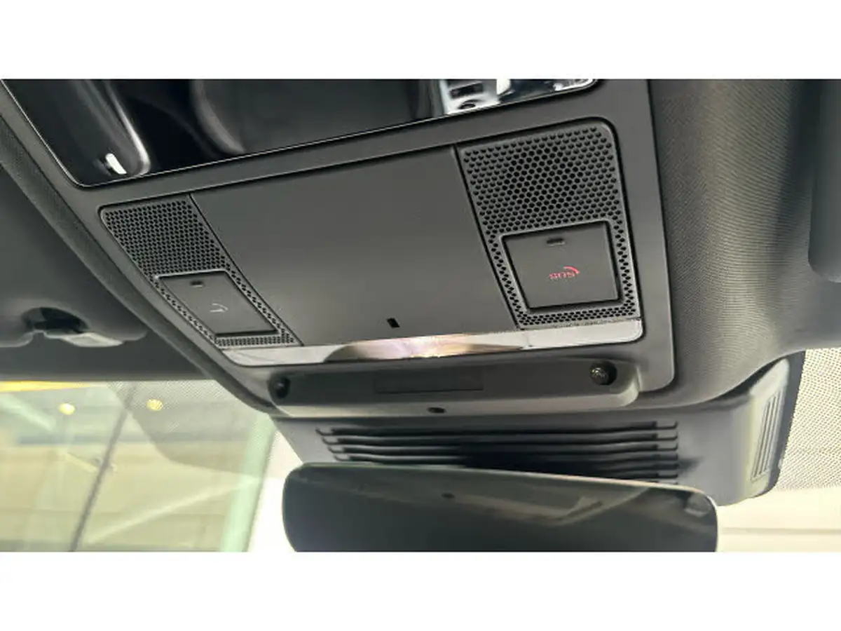 2024-jaguar-f-pace-20-d200-r-dynamic-s-big-45