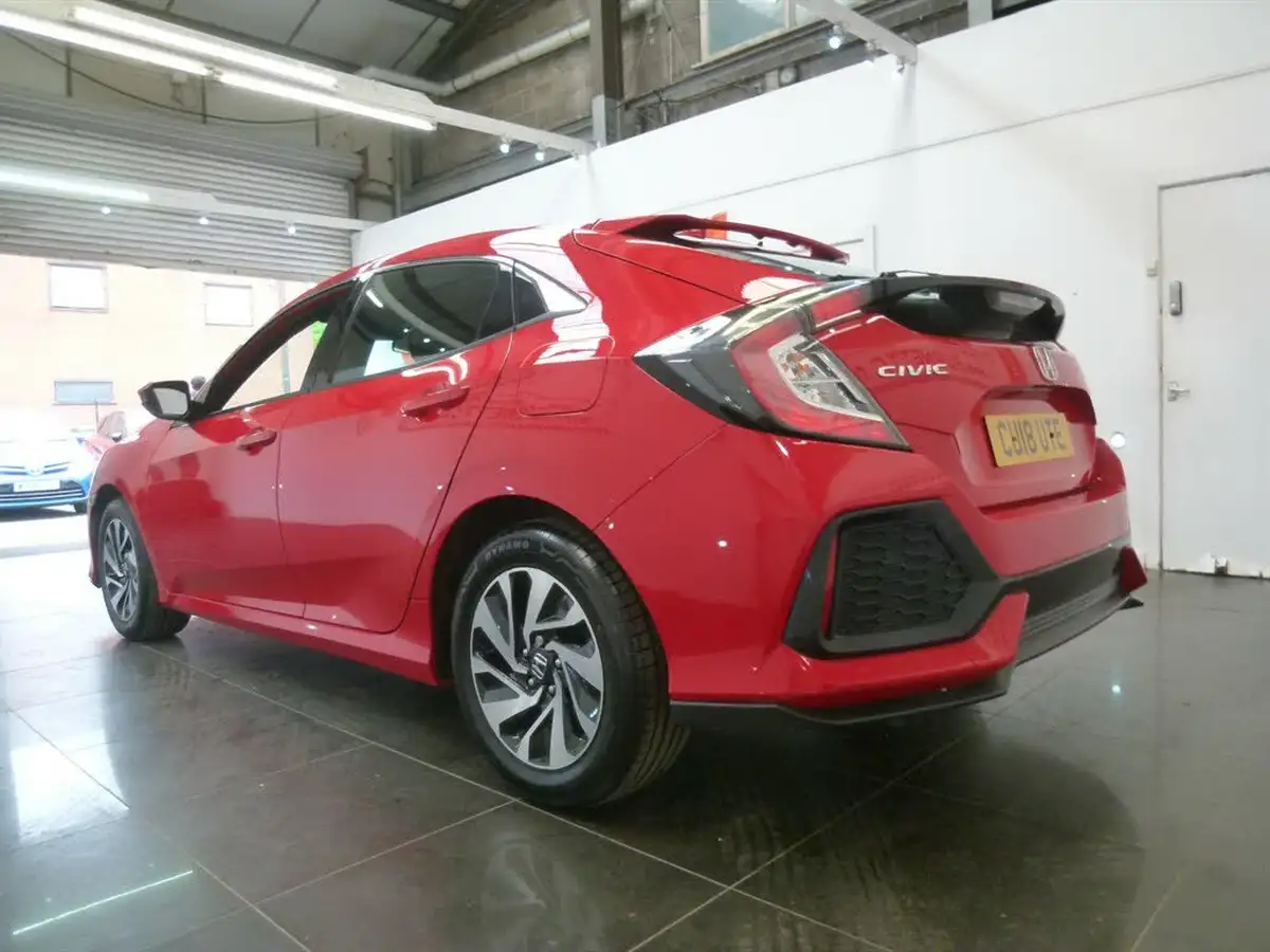 2018-honda-civic-10-vtec-turbo-se-129ps-hatchback-5d-big-9