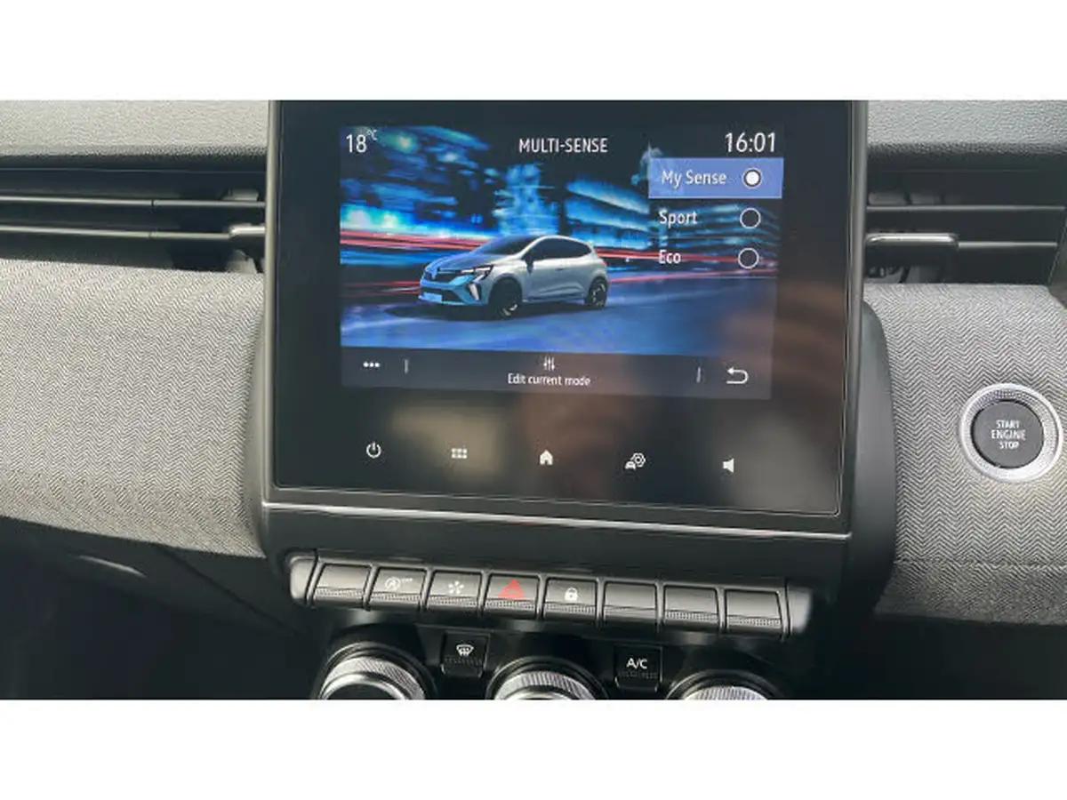 2024-renault-clio-10-tce-techno-big-34